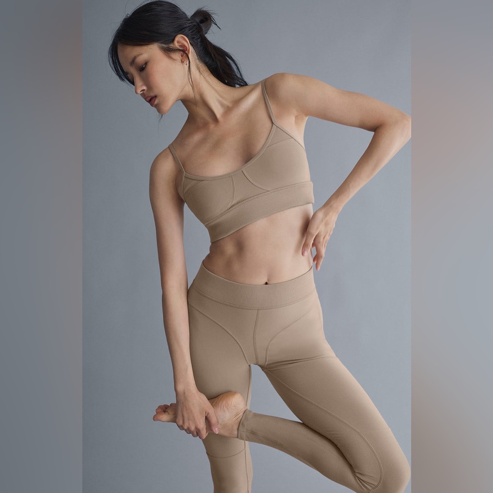 New Alo Yoga Alosoft High-Waist Head Start Legging in Gravel M